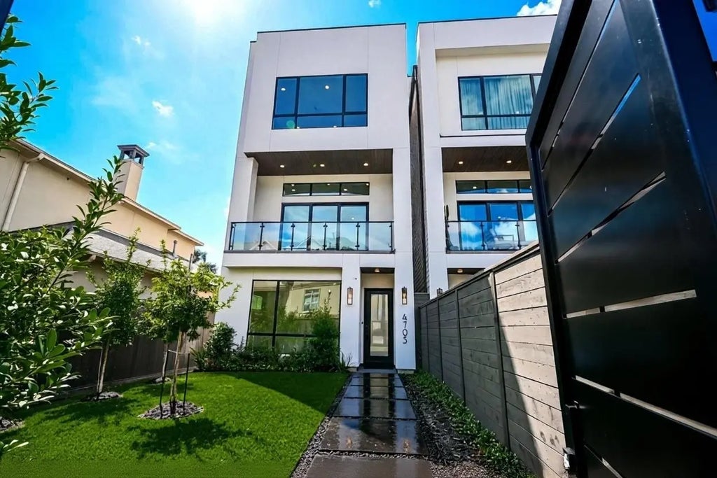 4705 Gibson Street, Houston