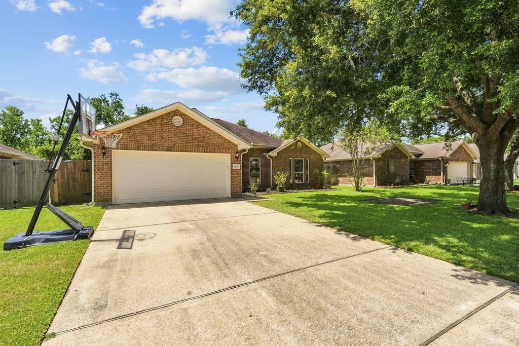 11819 Santa Fe Trail, Santa Fe
