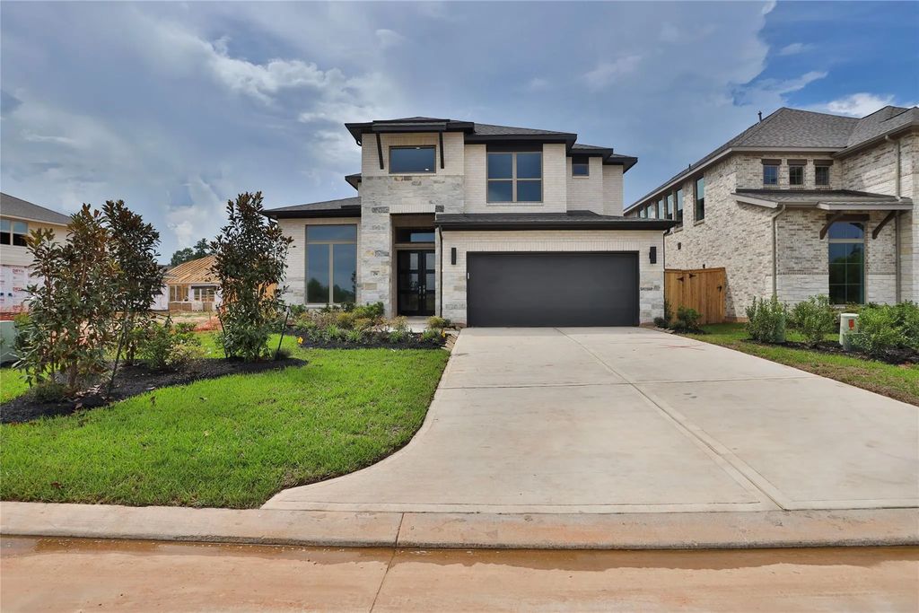294 Texoma Plains Drive, Conroe