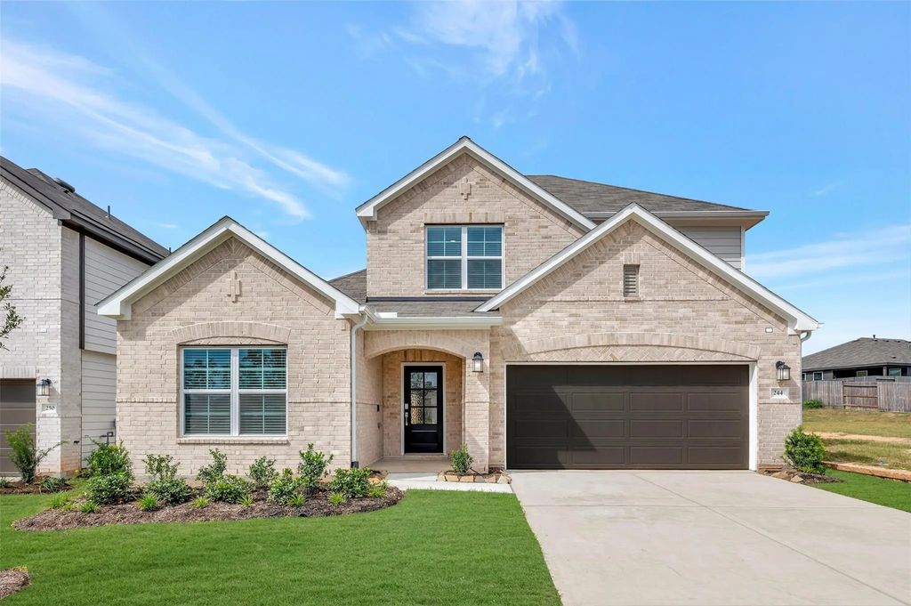 244 Draper Shadows Drive, Willis