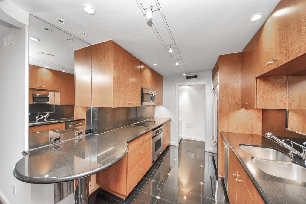 5050 Ambassador Way 306, Houston