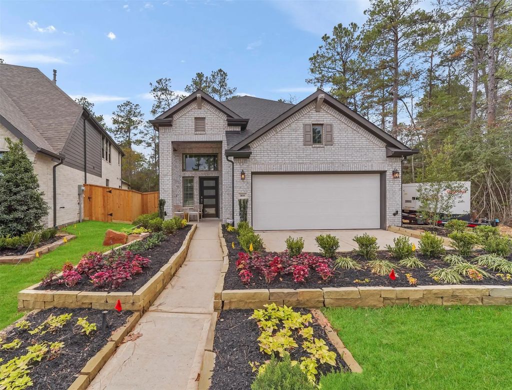 511 Abcot Ranger Court, Willis