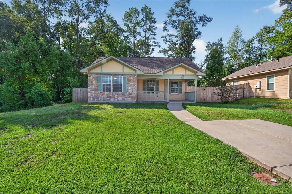 1122 Cedar Creek Drive, Conroe