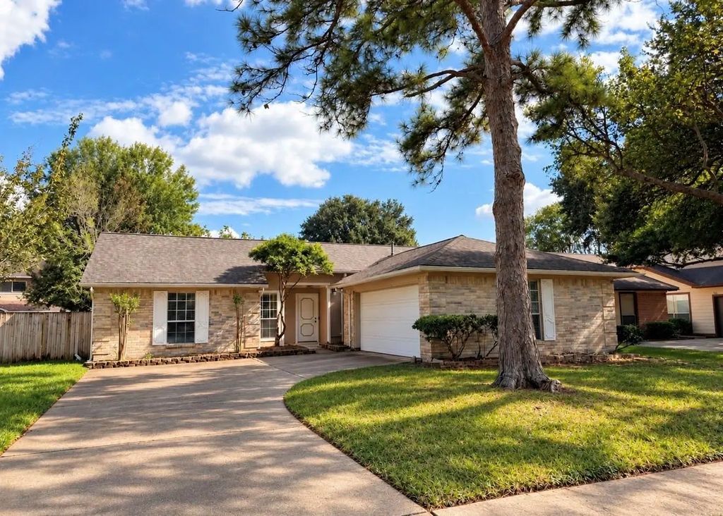 15315 Meadow Village Drive, Houston