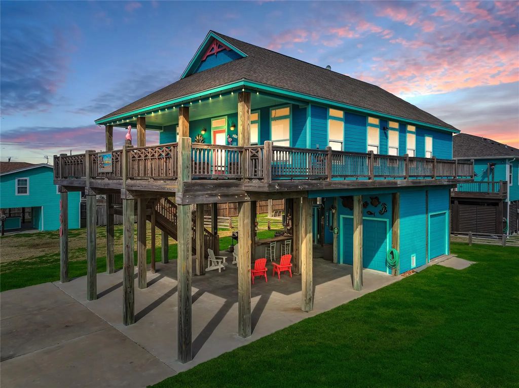 980 Fisherman Drive S, Crystal Beach