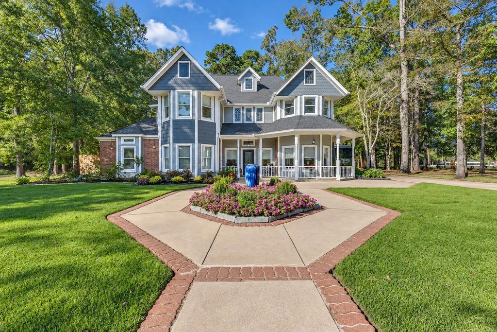 111 Shade Crest Lane Lane, Cleveland