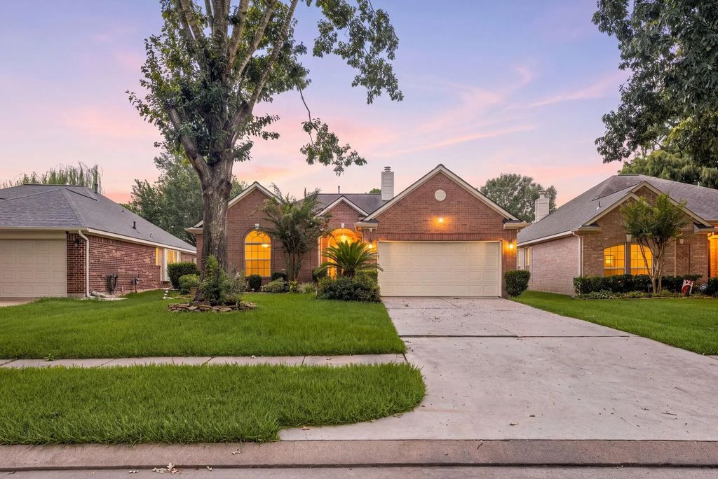 10211 Wildwood Park Lane, Houston
