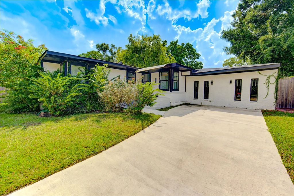 6638 Winton Street, Houston