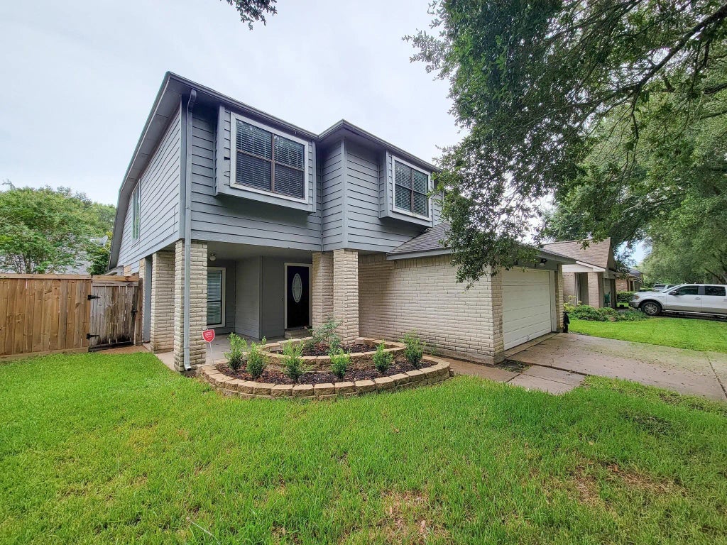 2118 Creekshire Drive, Sugar Land
