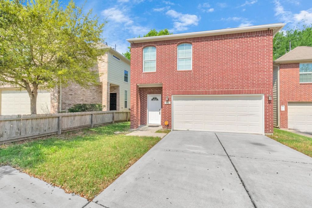 5822 Santa Bernadetta, Houston