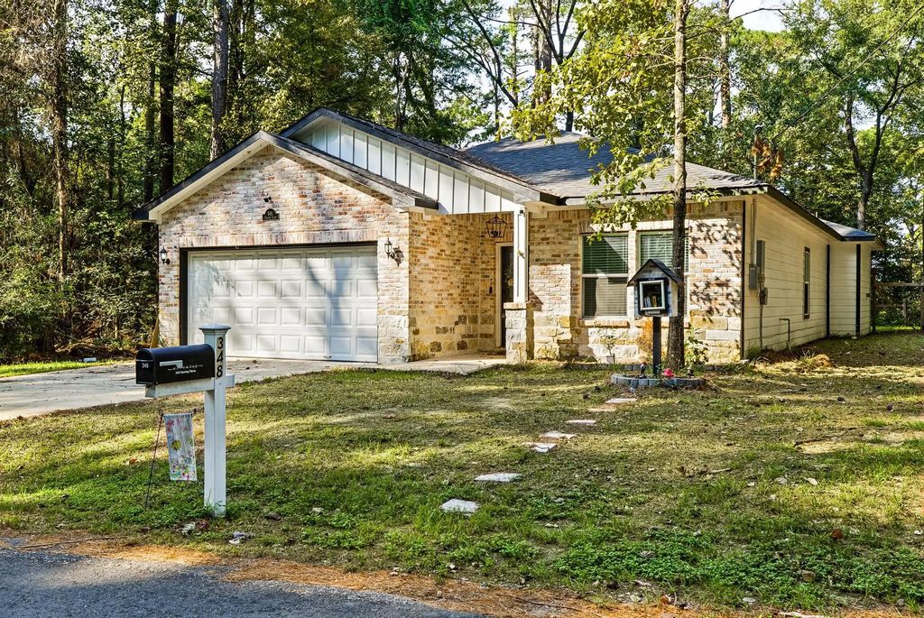 348 Dancing Flame, Livingston