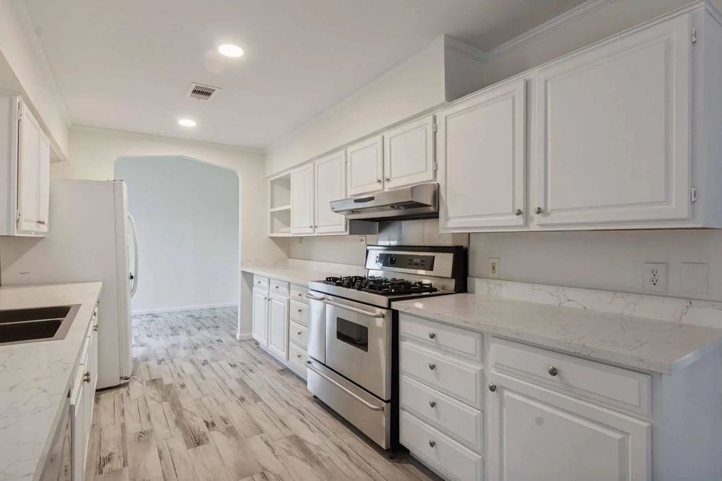 5341 Pagewood Lane, Houston