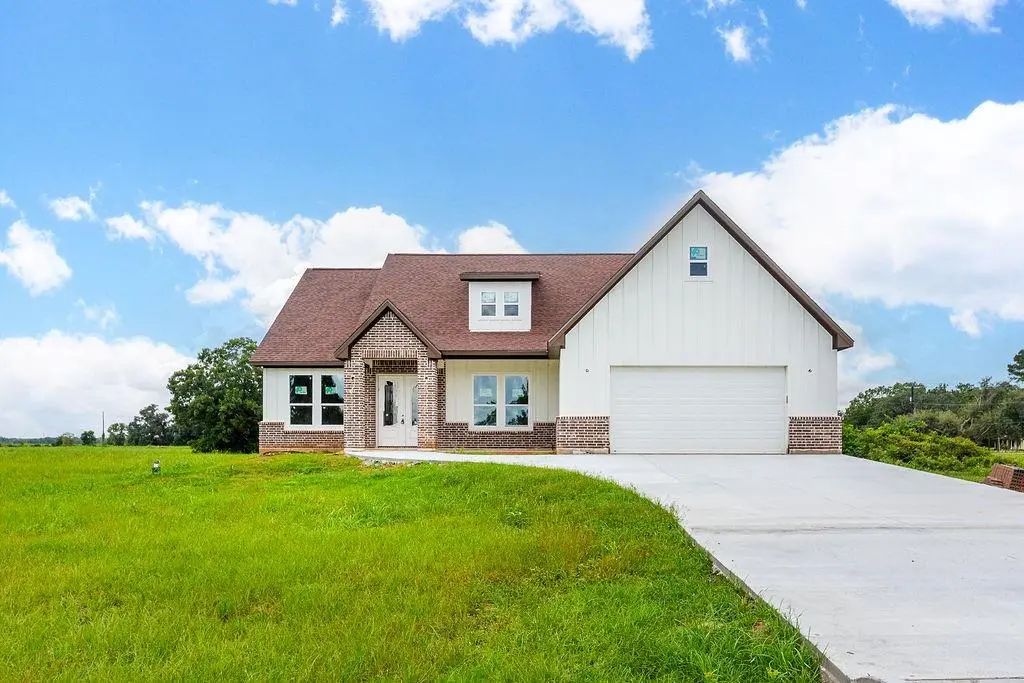 206 Shetland Court, Angleton