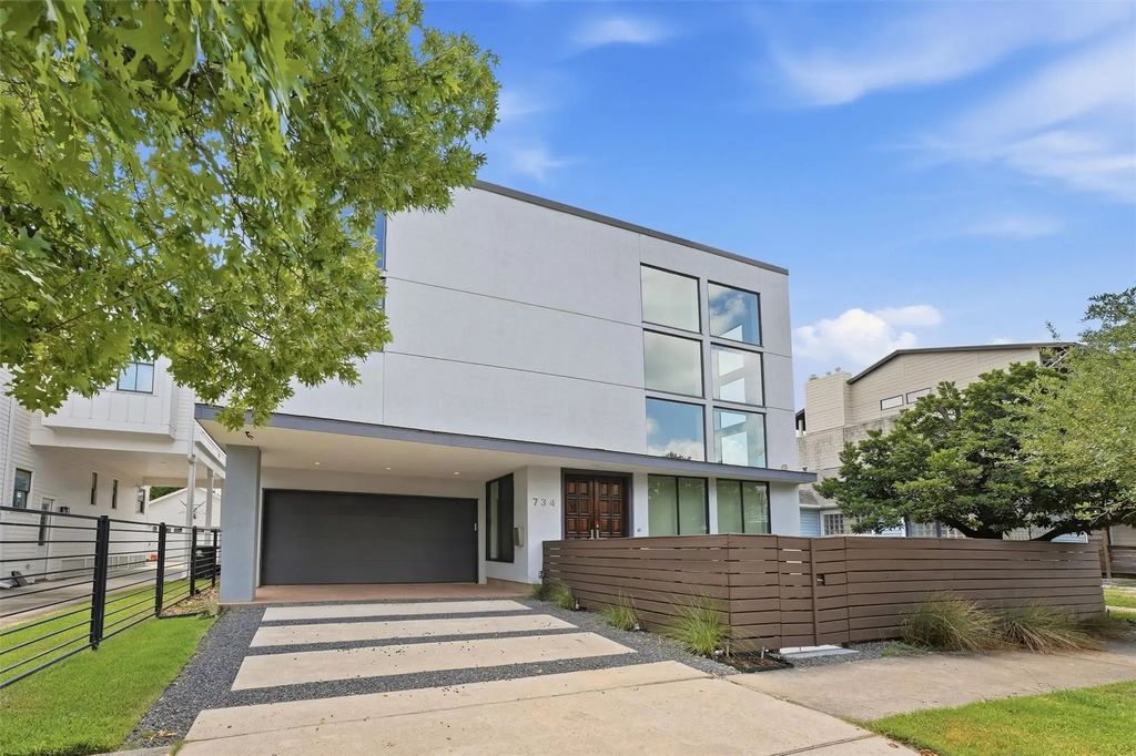 734 E 8th Street, Houston