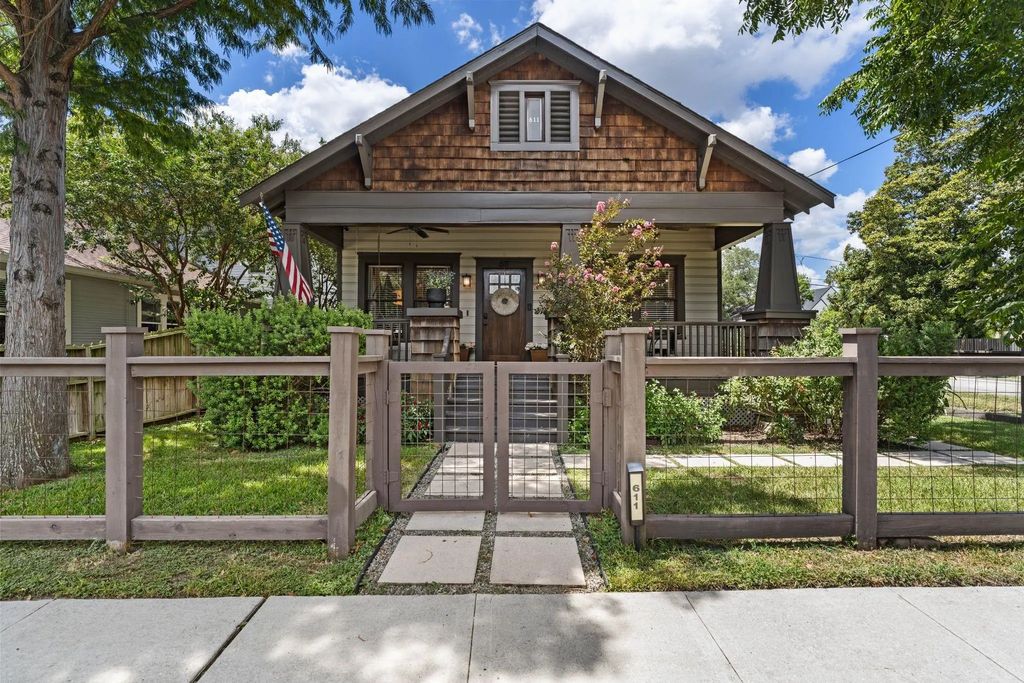 611 Enid Street, Houston