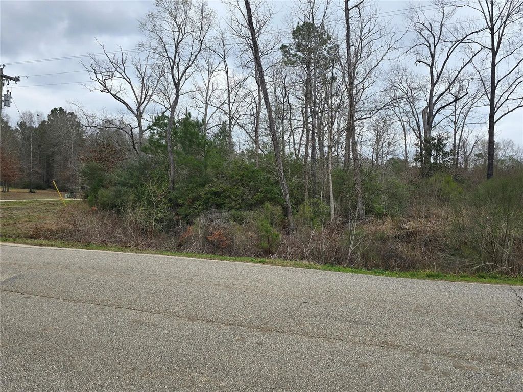 74 County Road 6323, Dayton