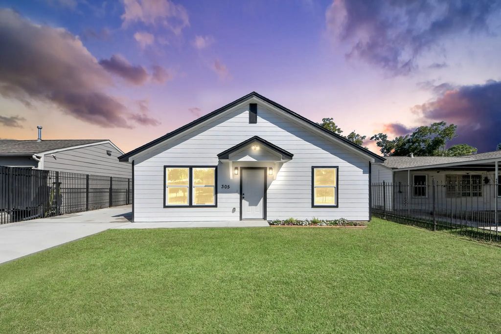 305 Mayford Street, Houston