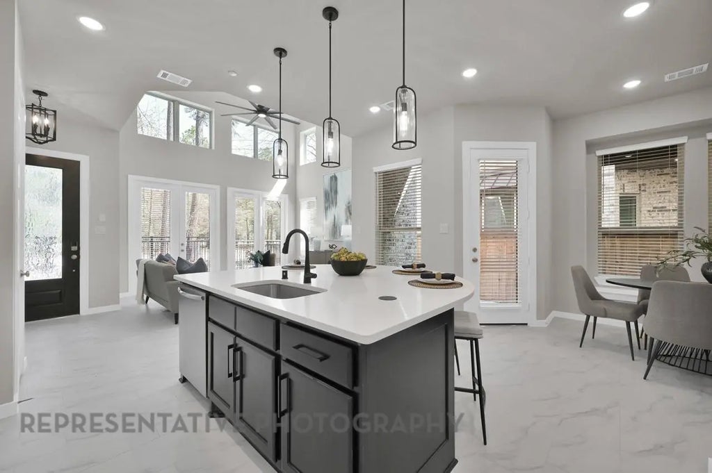 2708 Woodforest Parkway N, Montgomery