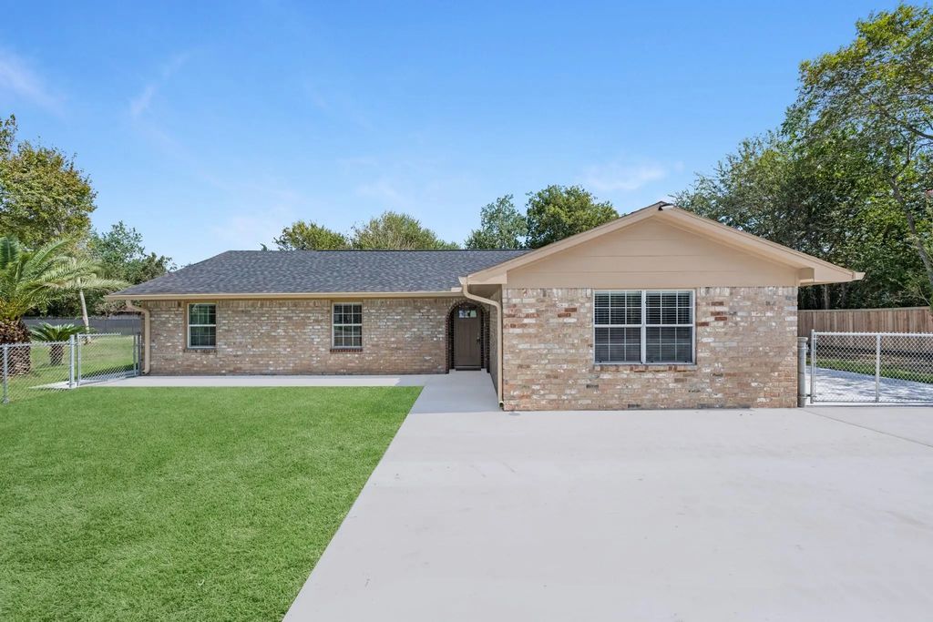 17435 Wells Drive Cr115, Pearland