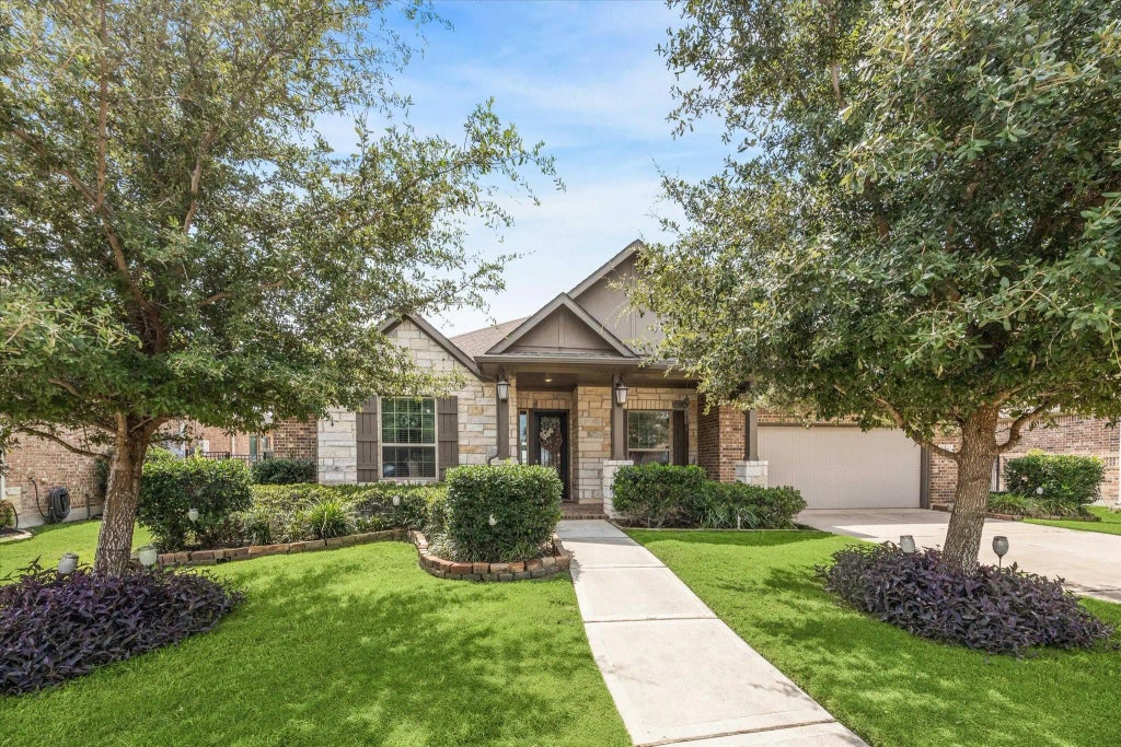 2638 Petunia Valley Drive, Brookshire