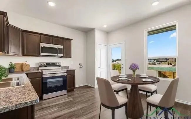 1609 Everwood Court, Longview