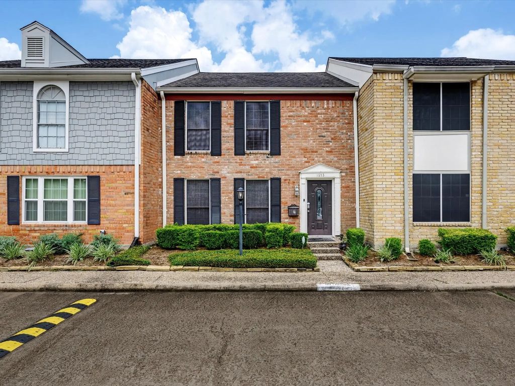 1653 W Sam Houston Parkway S, Houston