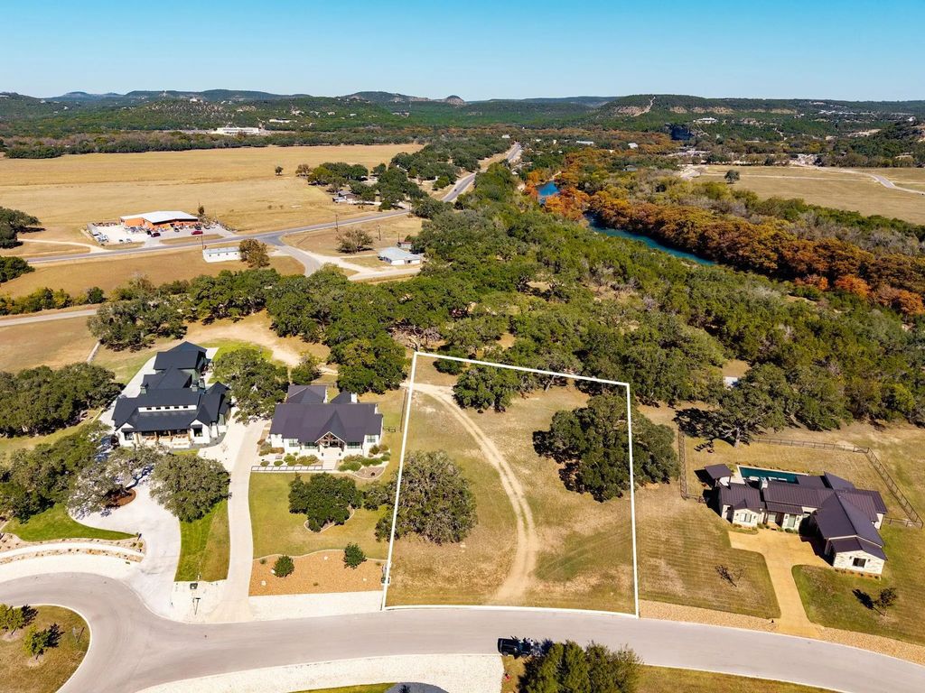817 Bingham Lane, Canyon Lake