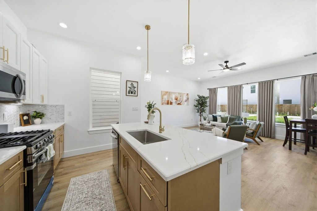 8908 Knoll Leaf Drive, Houston