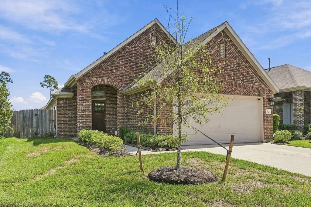 2734 Meadow View Lane, Conroe