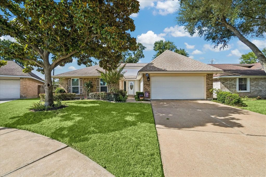 14526 Royal Hill Drive, Houston