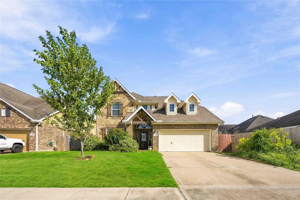 366 Lake Line Drive, Alvin