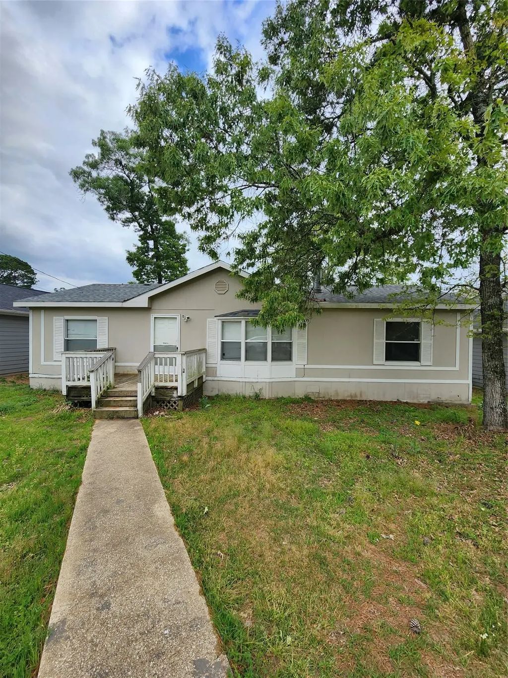 16925 W Forrestal, Montgomery