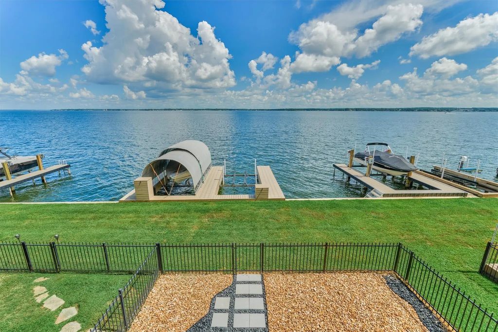 4 Regency Point, Montgomery