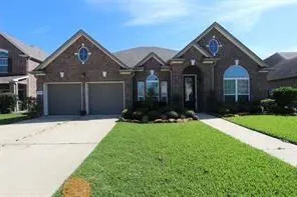 2209 Rocky Shores Lane, Pearland