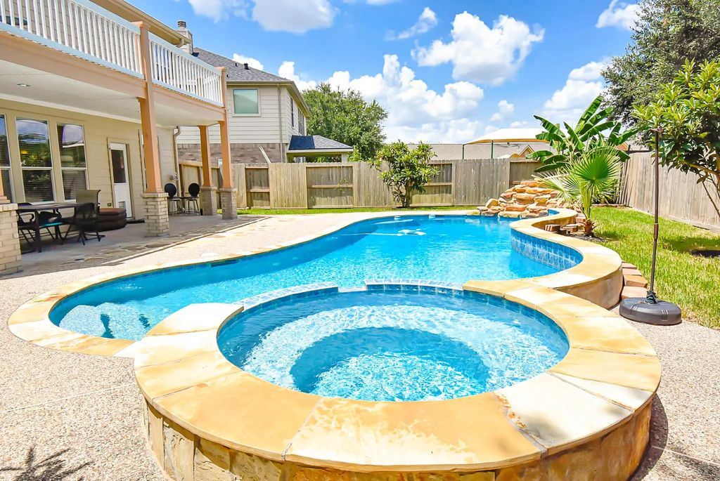2415 Braypark Lane, Katy