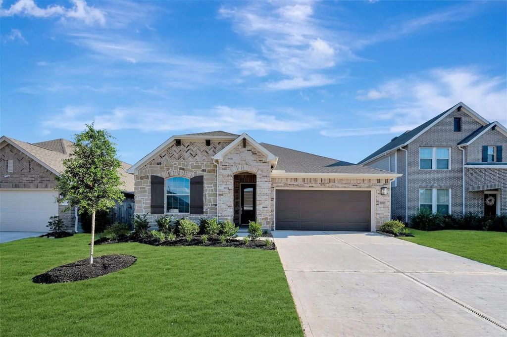 42143 Misterio Hills Road, Magnolia