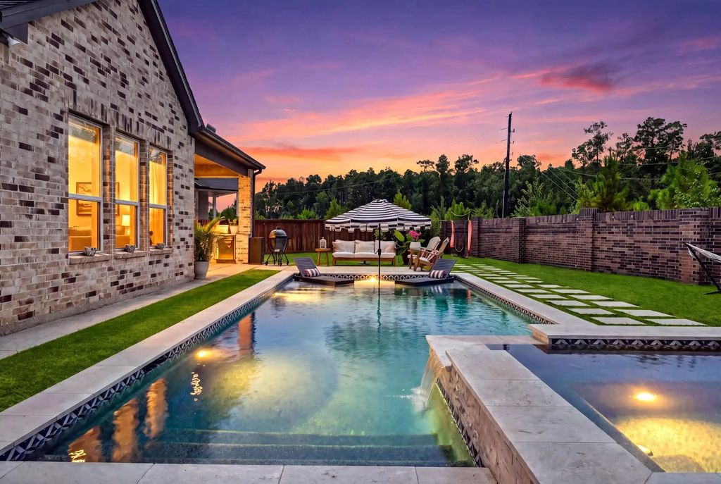 28198 White Meadow Lane, Spring