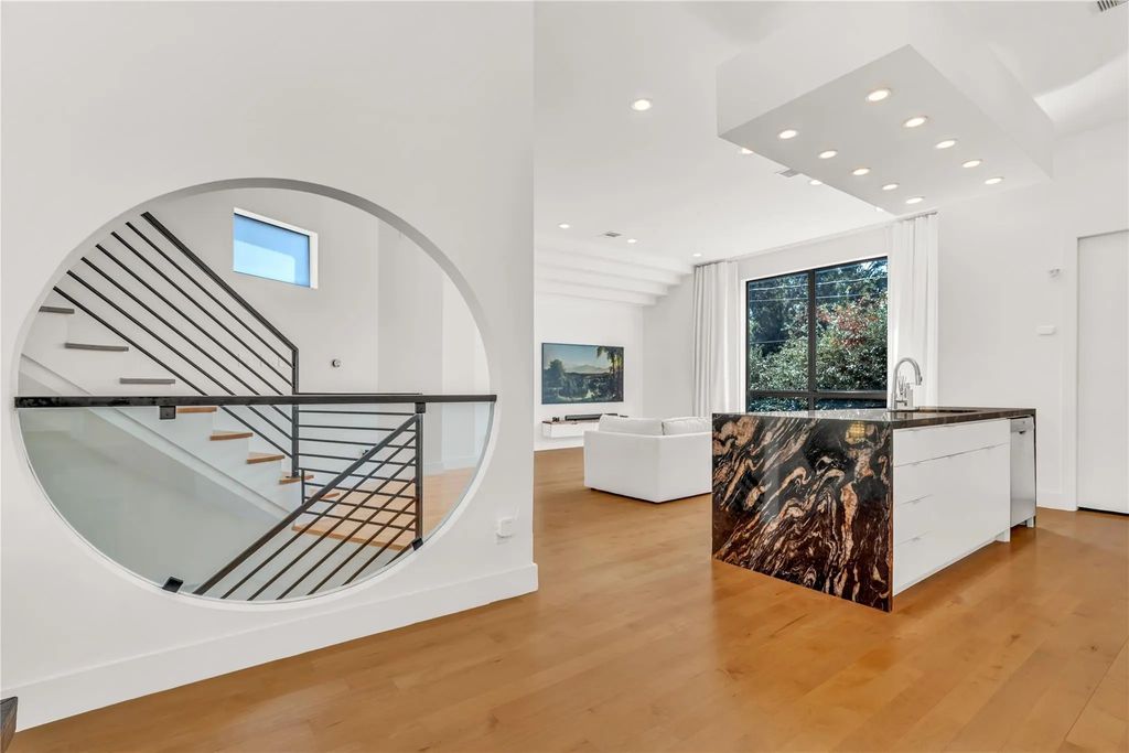 1624 Vermont Street, Houston