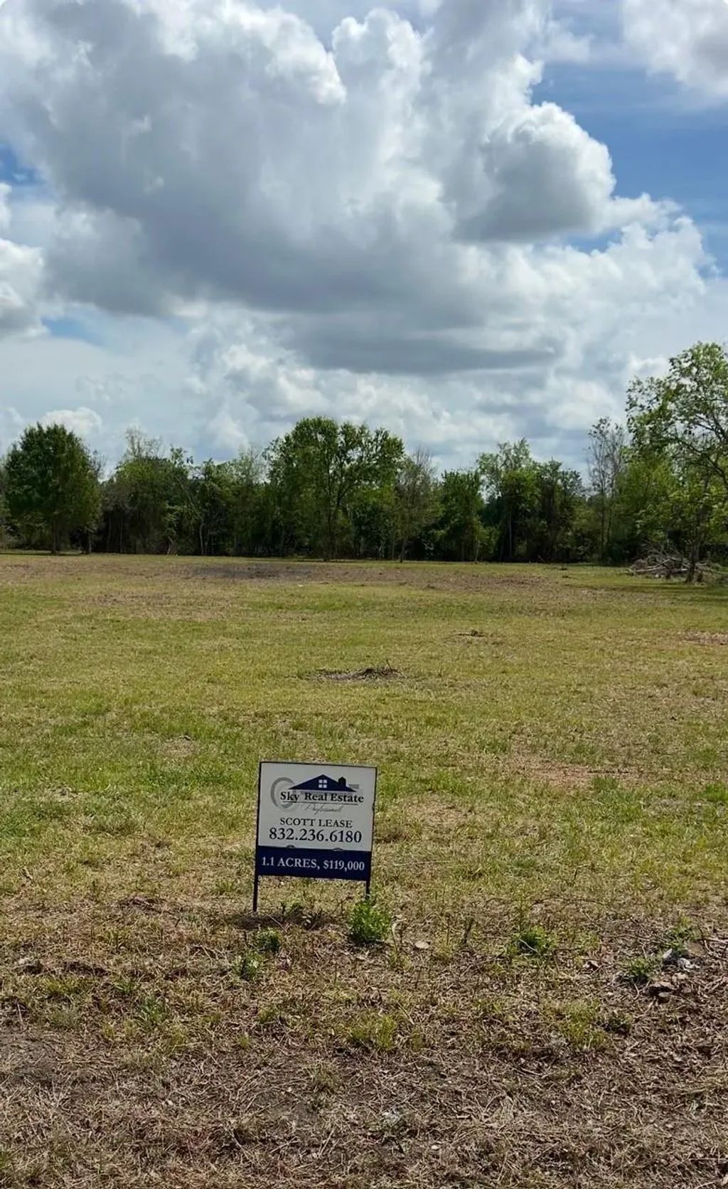 Saddle Drive, Pleak