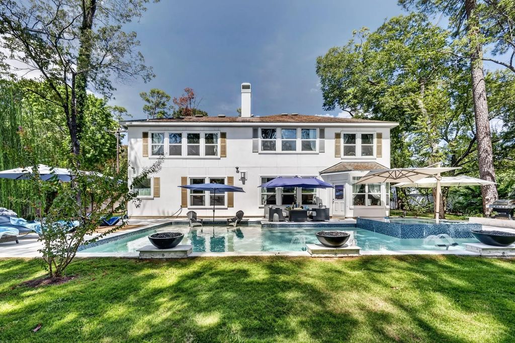 335 Voss Road, Houston