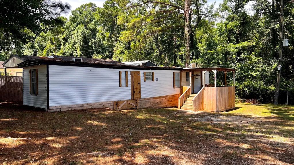 14419 W Lee Shore Drive, Willis