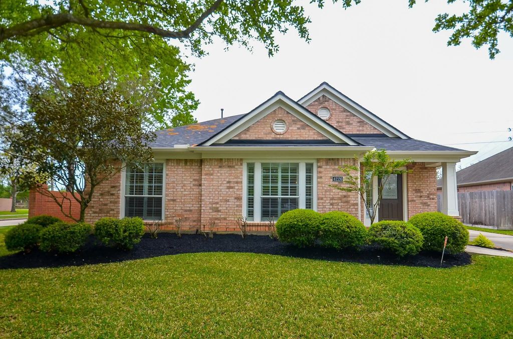 4226 Windy Chase Lane, Katy