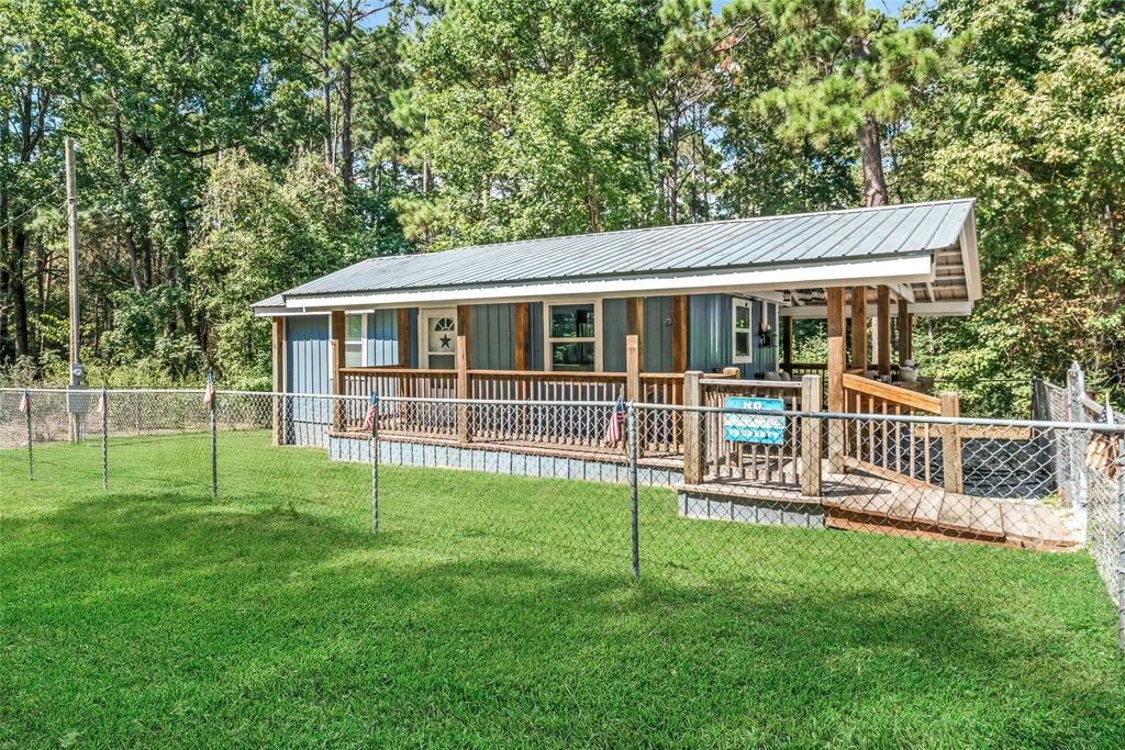 384 Phillips Road, Onalaska