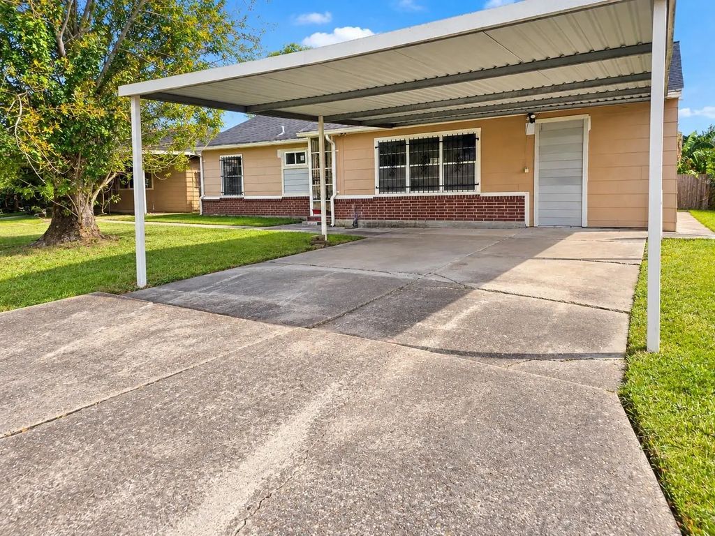 1203 Maroby Street, Houston