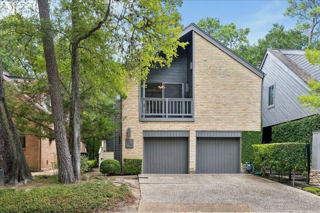 130 Sugarberry Circle, Houston