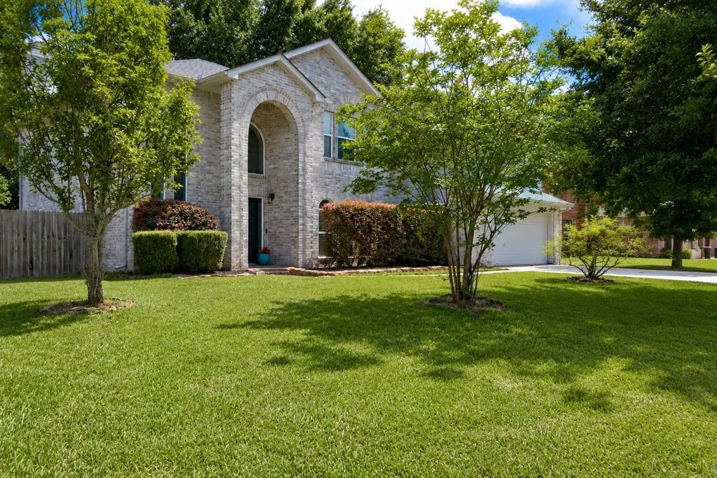 7110 Hayden Drive, Magnolia
