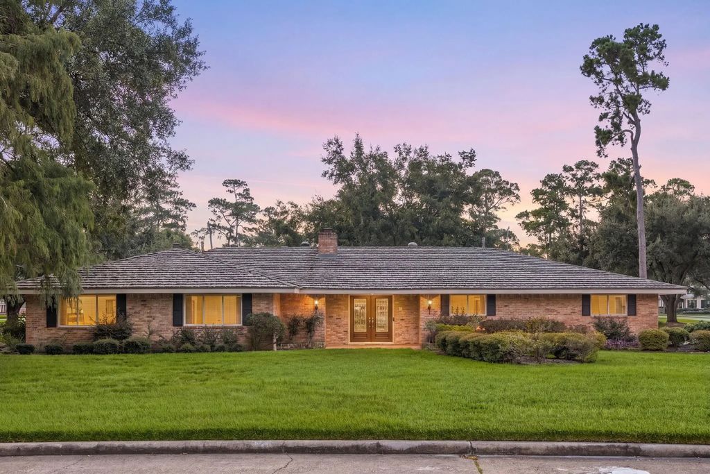 6207 Coral Gables Drive, Houston