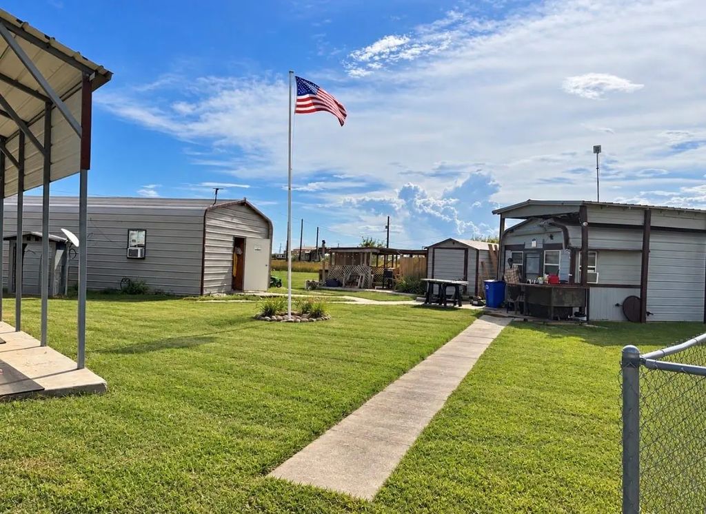 1646 County Road 477, Palacios