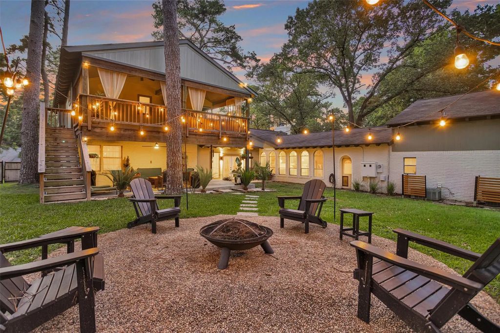15498 Carmel Drive, Willis