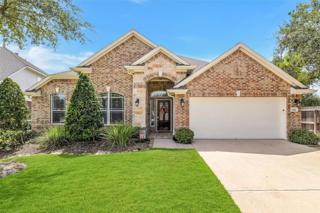 13911 Falling Rain Court, Cypress